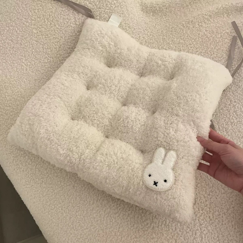 Home Office With Sofa - Утолщенная подушка для сиденья Miffy Rabbit,